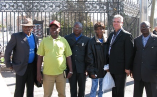March_12_Mike_Davidson_with_PSI_delegates_outside_WWF_in_Marseilles.JPG
